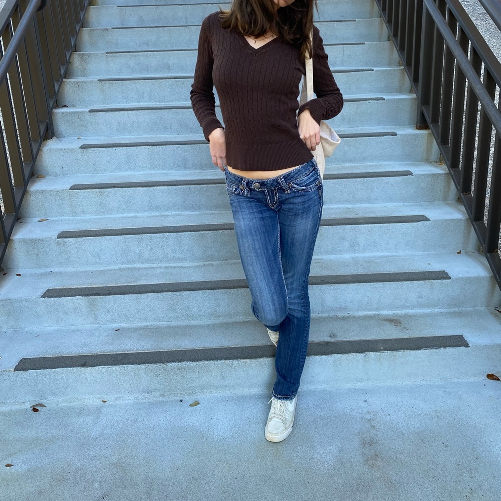 low rise vintage slight flare jean!!